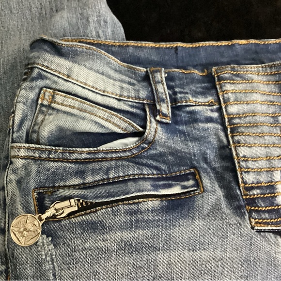 Balmain Jeans - Picture 2 of 10
